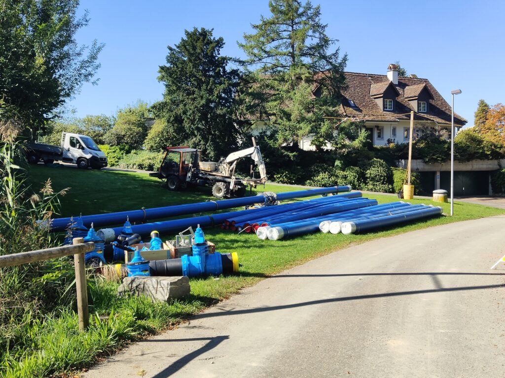 Armaturen-/Rohrlager
650m Trinkwasser-Rohre werden verbaut